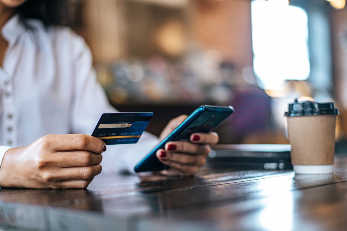 Bancos digitais: como funcionam e quais as vantagens de usar?