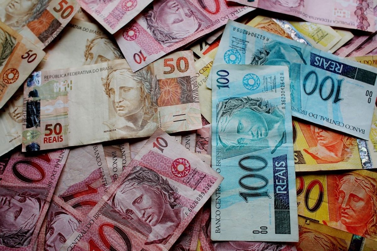 5 erros que as pessoas cometem na hora de organizar a vida financeira