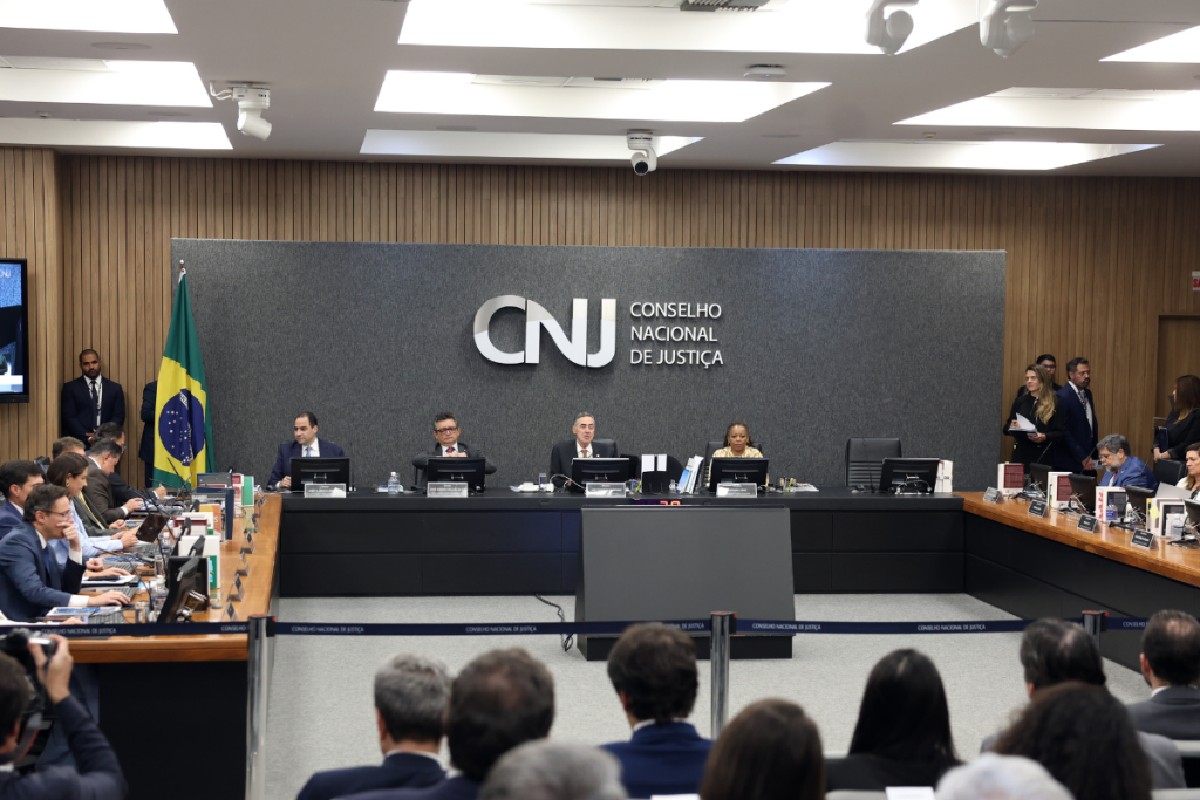O que faz o Conselho Nacional de Justiça (CNJ)?