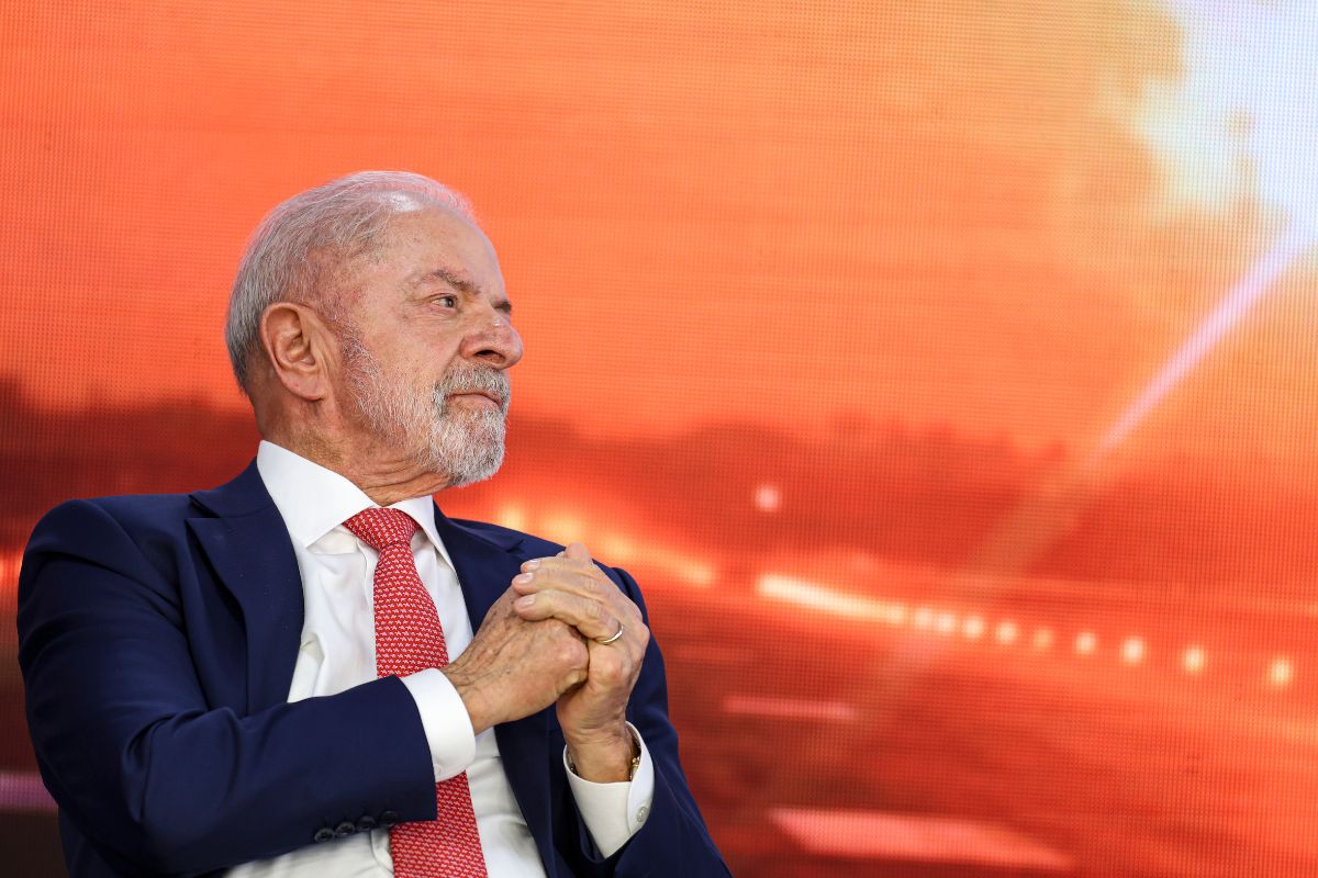 Desaprovação de Lula ultrapassa 51% e pesquisa mostra disputa eleitoral mais apertada para 2026