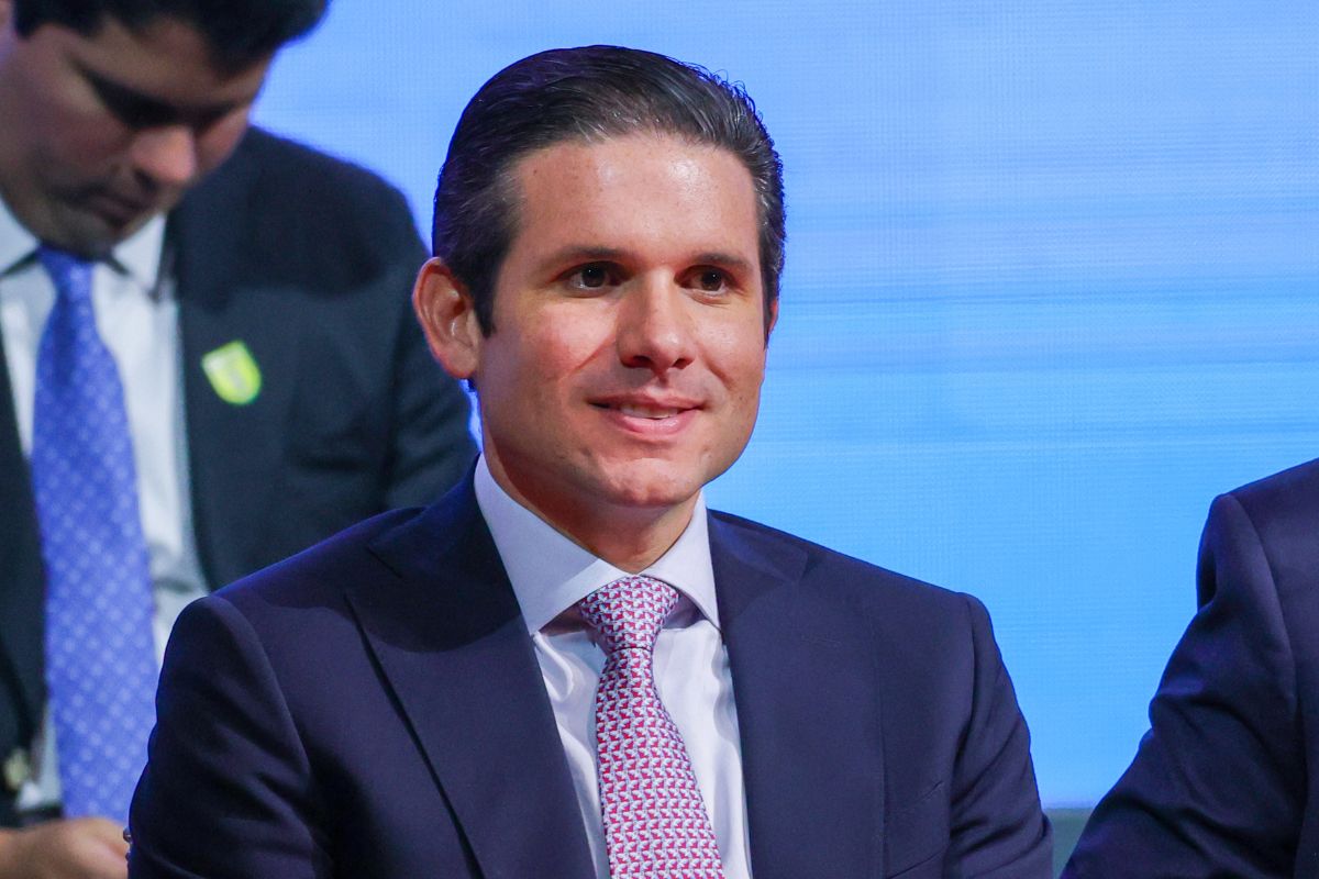 Hugo Motta defende fim da escala 6×1 e projeto sobre minerais críticos: “Nosso país é muito forte do ponto de vista econômico”