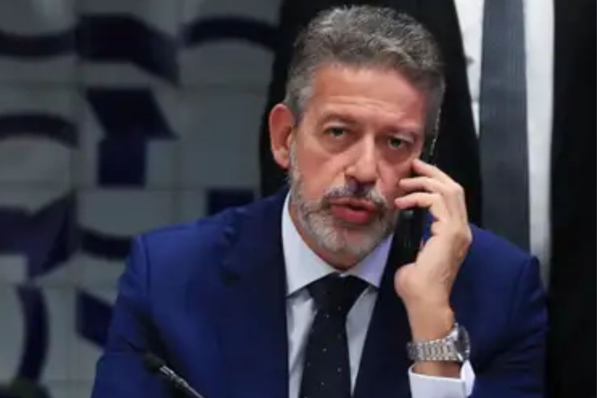 Assessora de Arthur Lira é investigada por desvios em emendas parlamentares