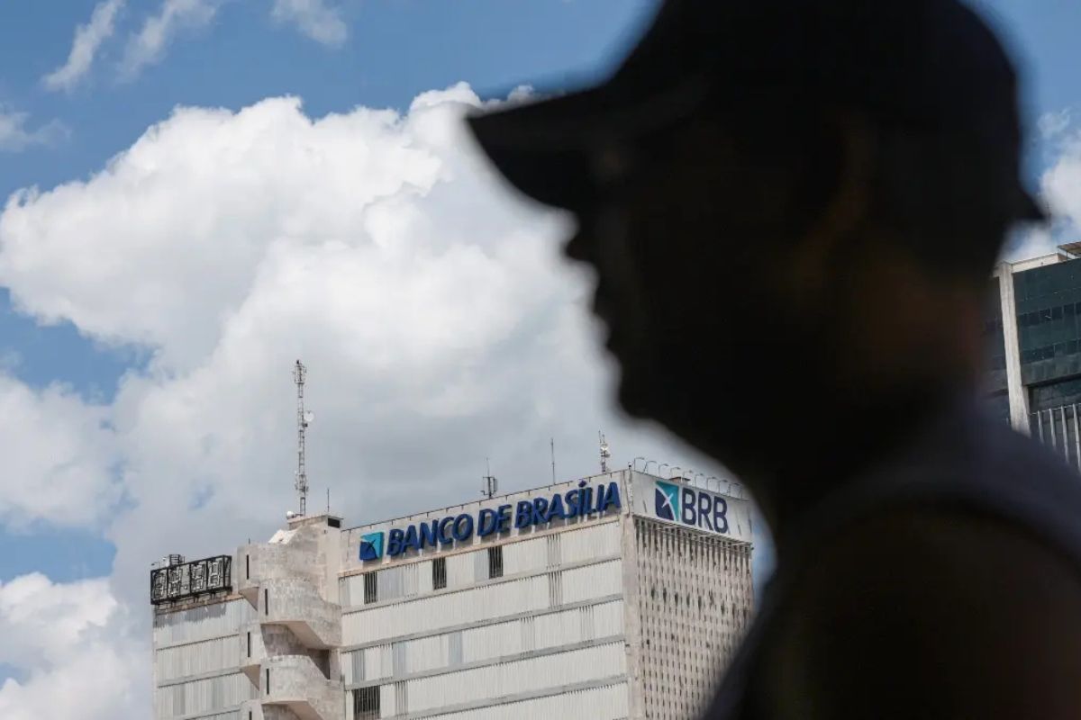 Oi e BRB estão há mais de 90 dias sem encaminhar documentos obrigatórios à CVM