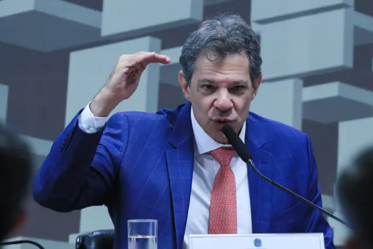 Haddad defende nova isenção do IR e diz que déficit será o menor em anos