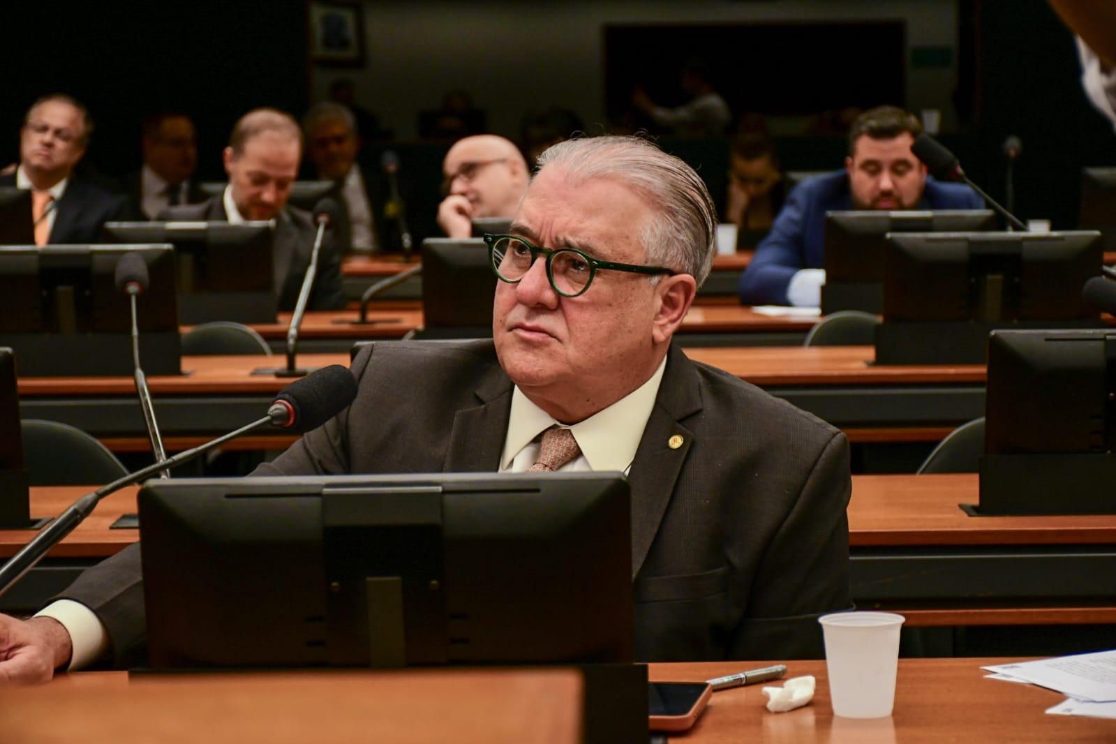 Taxa mínima em projeto para motoristas e entregadores de aplicativos é maior divergência no Congresso, diz deputado