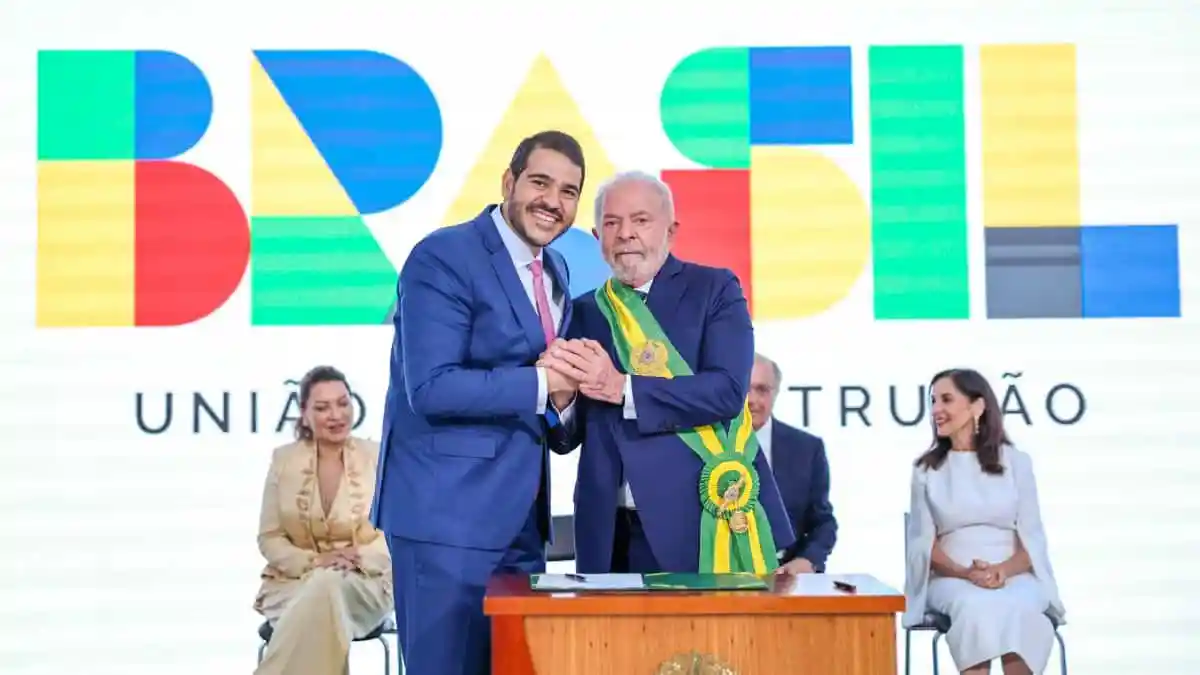 Lula indica Jorge Messias para vaga no STF