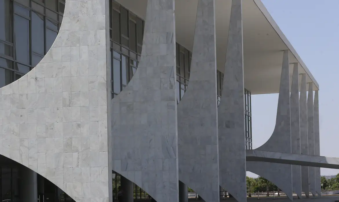 Entenda a crise no Senado após indicação de Messias ao STF
