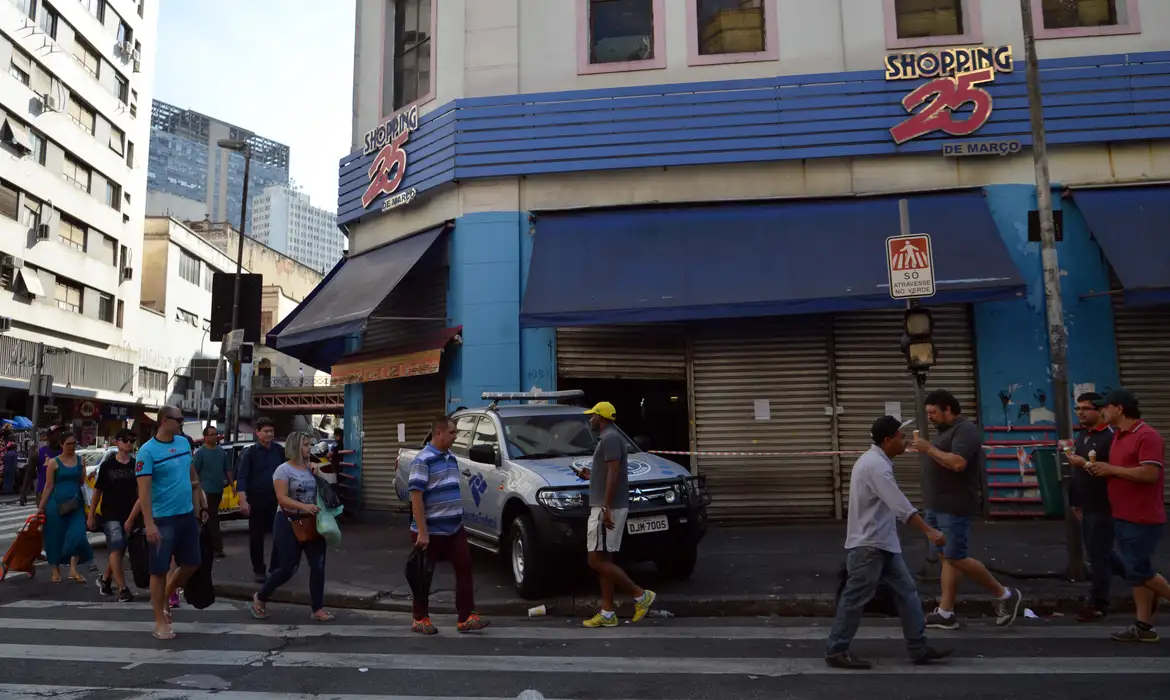 STJ confirma responsabilidade do Shopping 25 de Março por venda de produtos falsificados