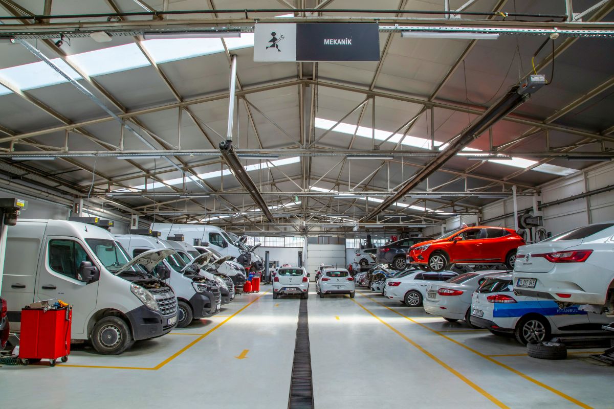Como avanço dos carros chineses pressiona montadoras tradicionais e muda produção no Brasil?