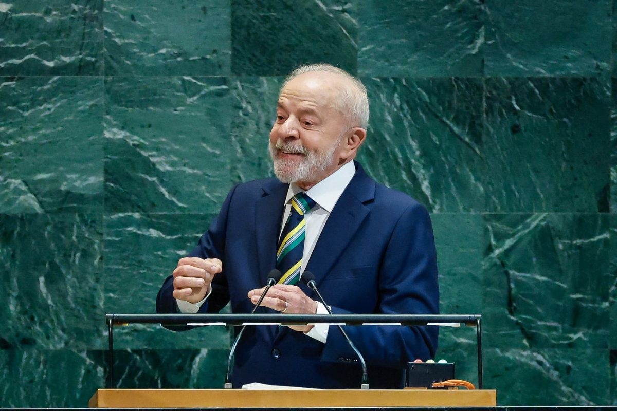 “Diálogo, diplomacia e bom senso”: Lula resume alívio no tarifaço