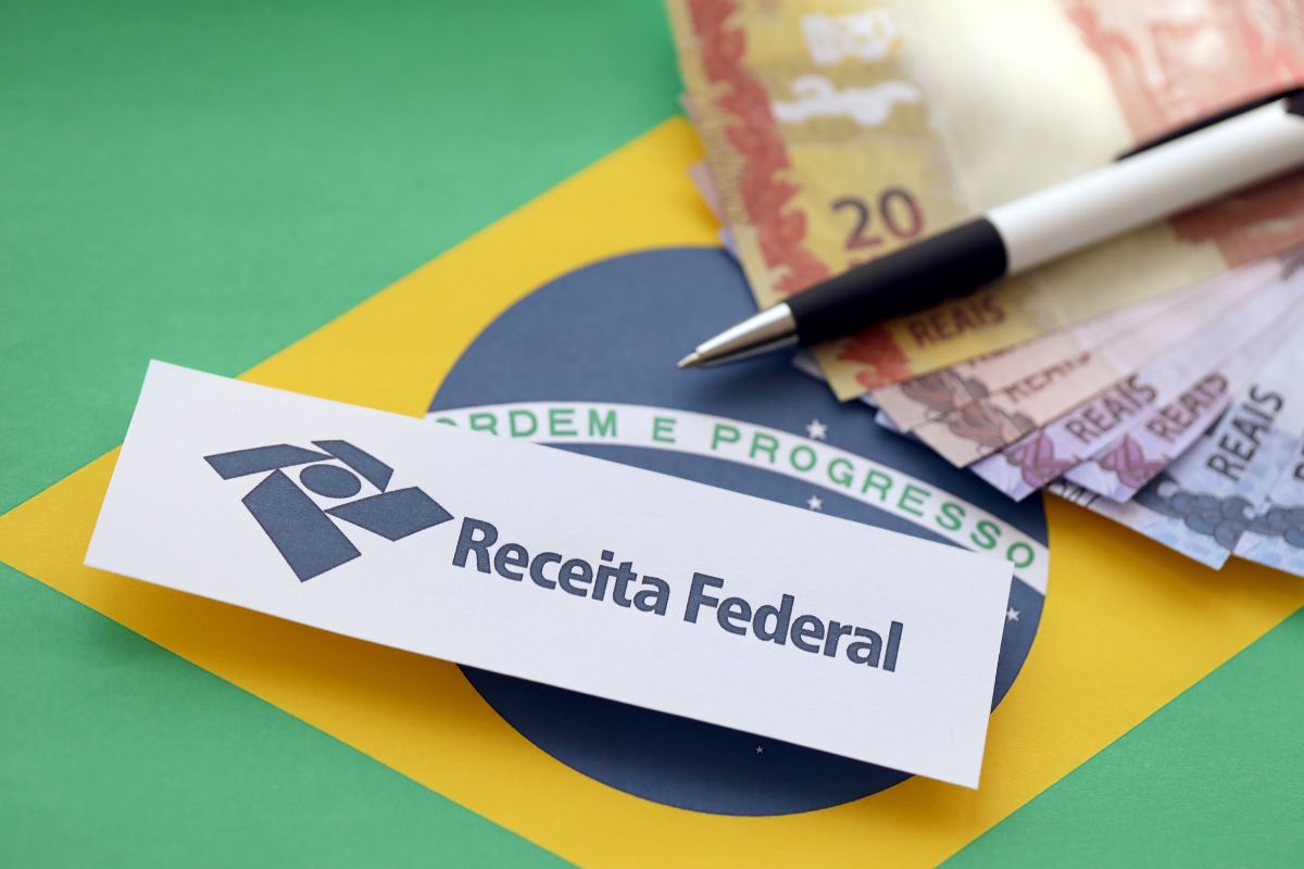 Brasil tem novo recorde e arrecada mais de R$ 222 bilhões em fevereiro