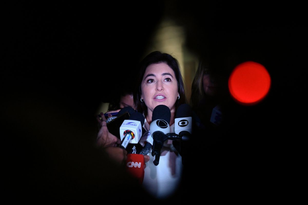 PSB mapeia aliados do governo e conversa com ministros de olho nas eleições de 2026