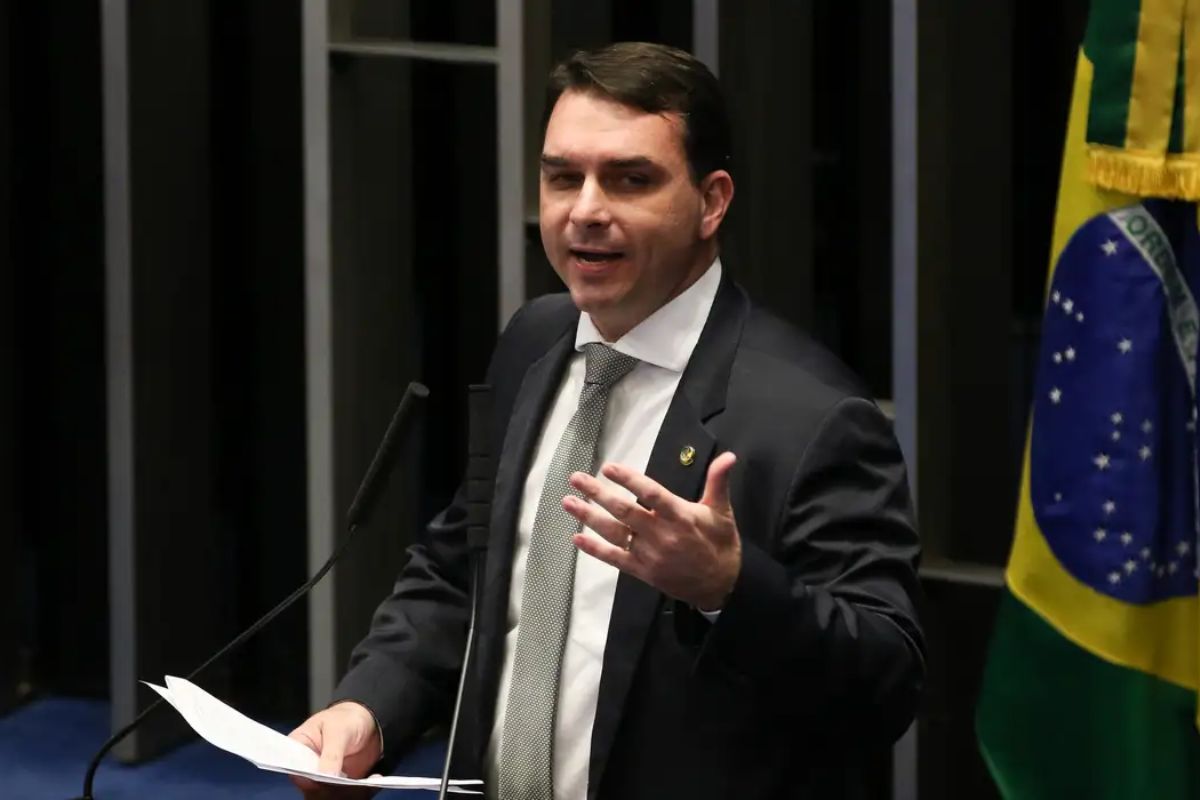 Copenhagen Consultoria, Flávio Bolsonaro e os vínculos com o Caso Master