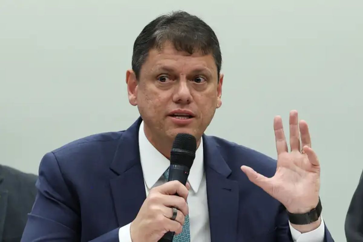 Tarcísio cancela visita à Bolsonaro — aliados estranham o comportamento