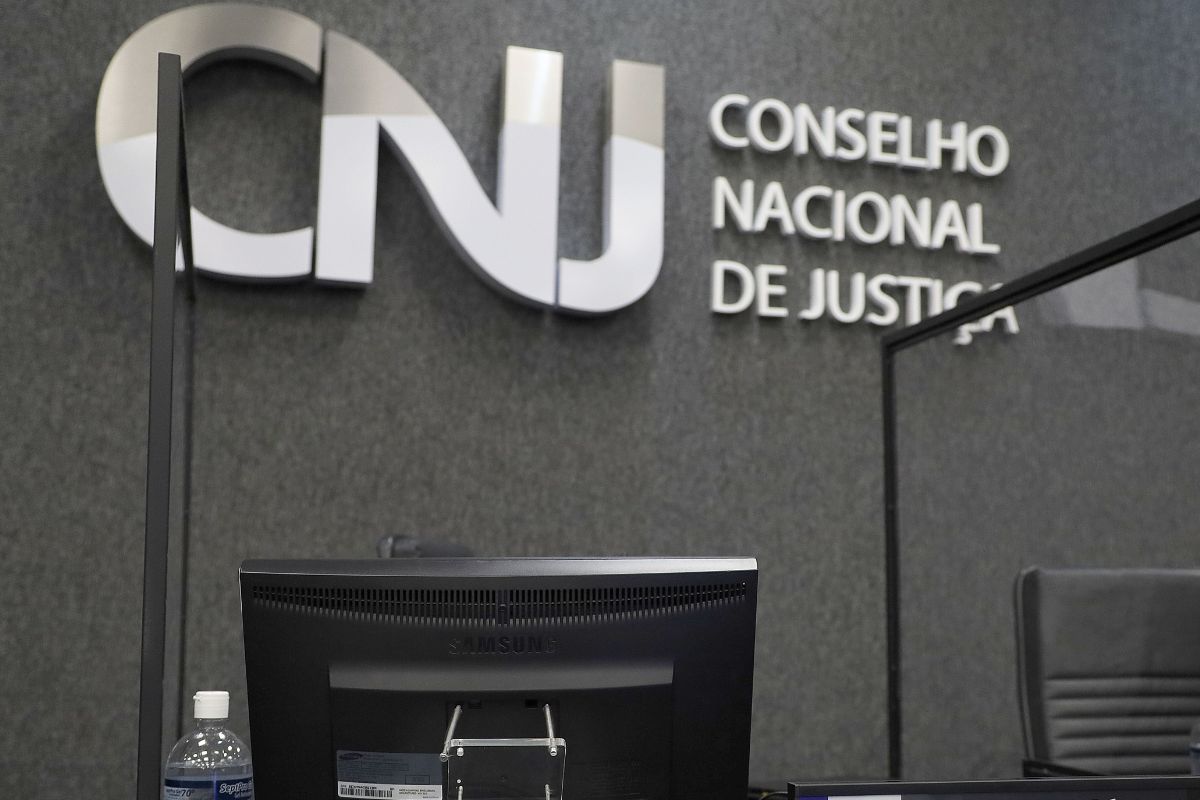 Entenda por que CNJ afastou juiz que trancou investigação sobre infiltração do PCC em refinarias