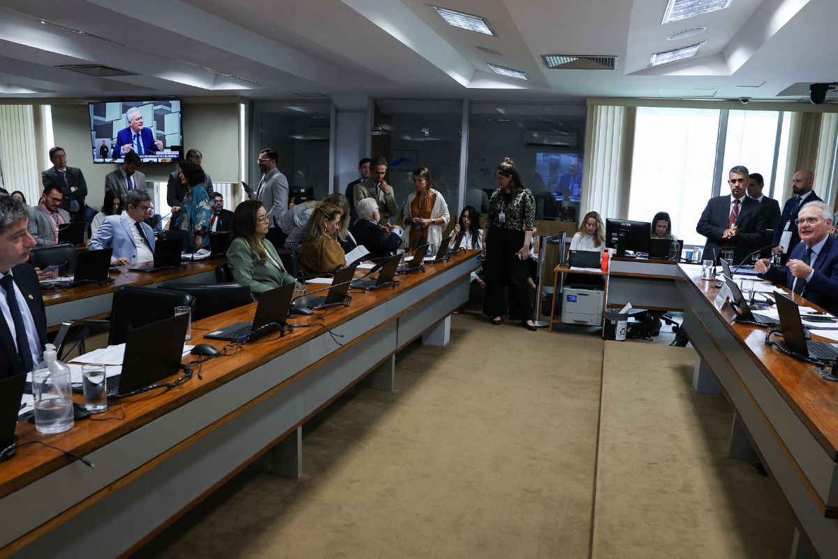 Comissão do Senado analisa nomes para embaixadas em quatro países