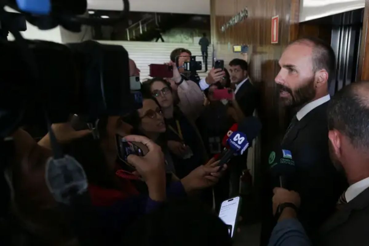 Eduardo Bolsonaro vira réu pelo STF; o que acontece agora?