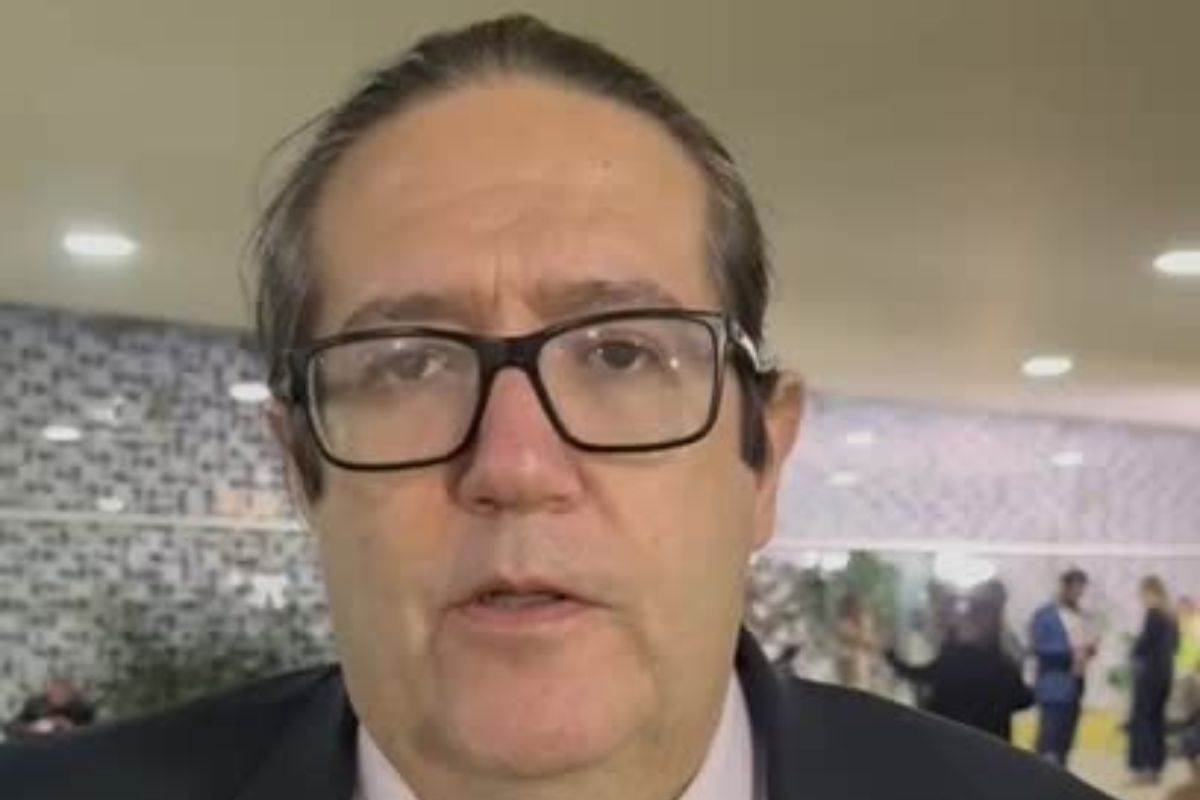 EXCLUSIVO: “Ocupação da mesa tinha o objetivo de abrir negociação com Hugo Motta”, diz Tarcísio Motta após desordem na Câmara