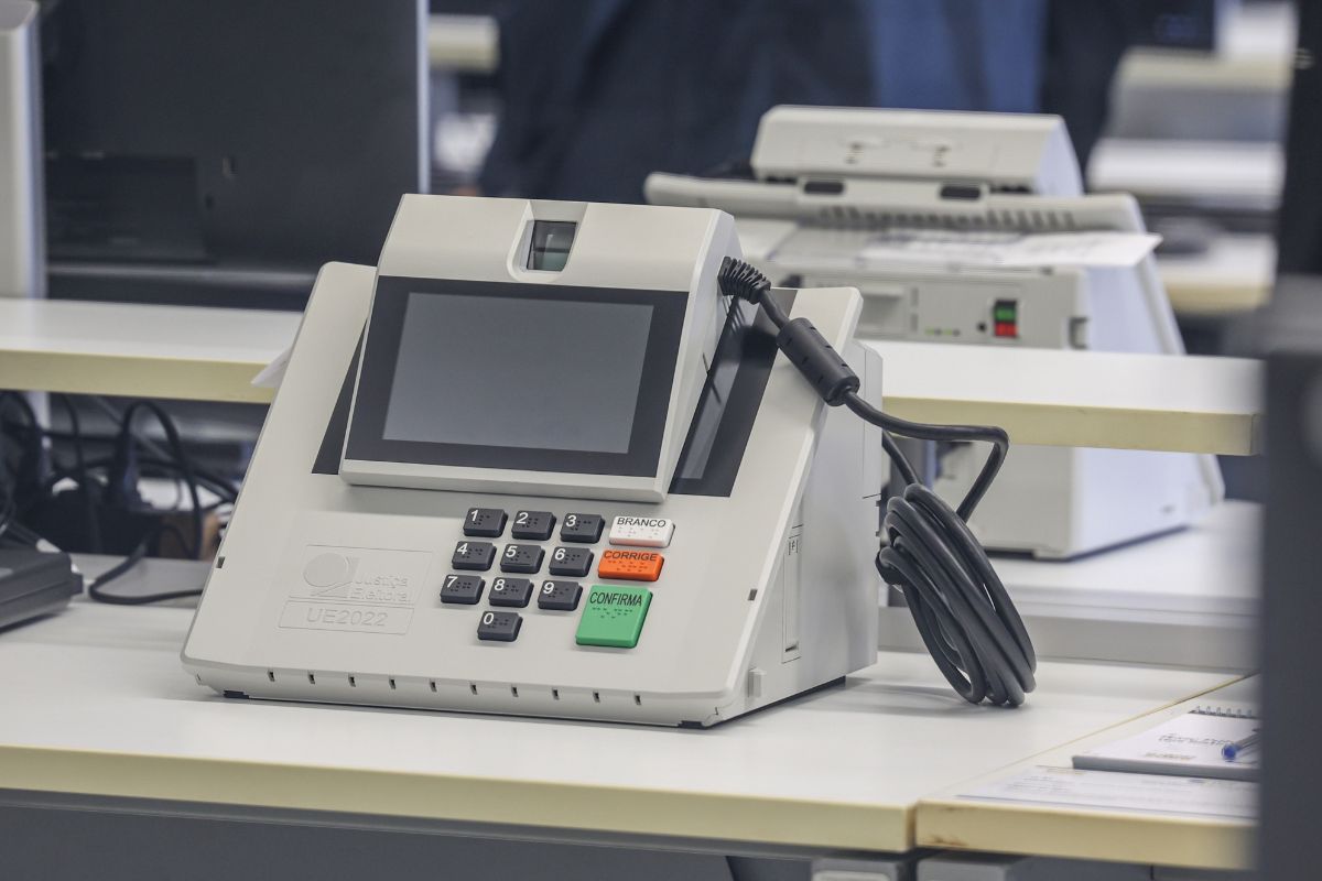 Passo a passo: como políticos podem lançar candidatura para as eleições de 2026