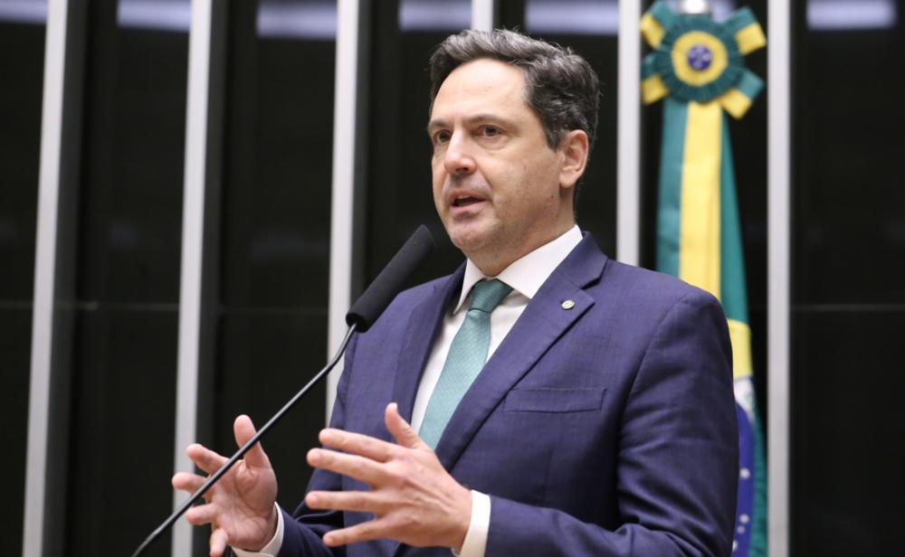 “Política externa não é palco moral”, diz presidente da Comissão de Relações Exteriores