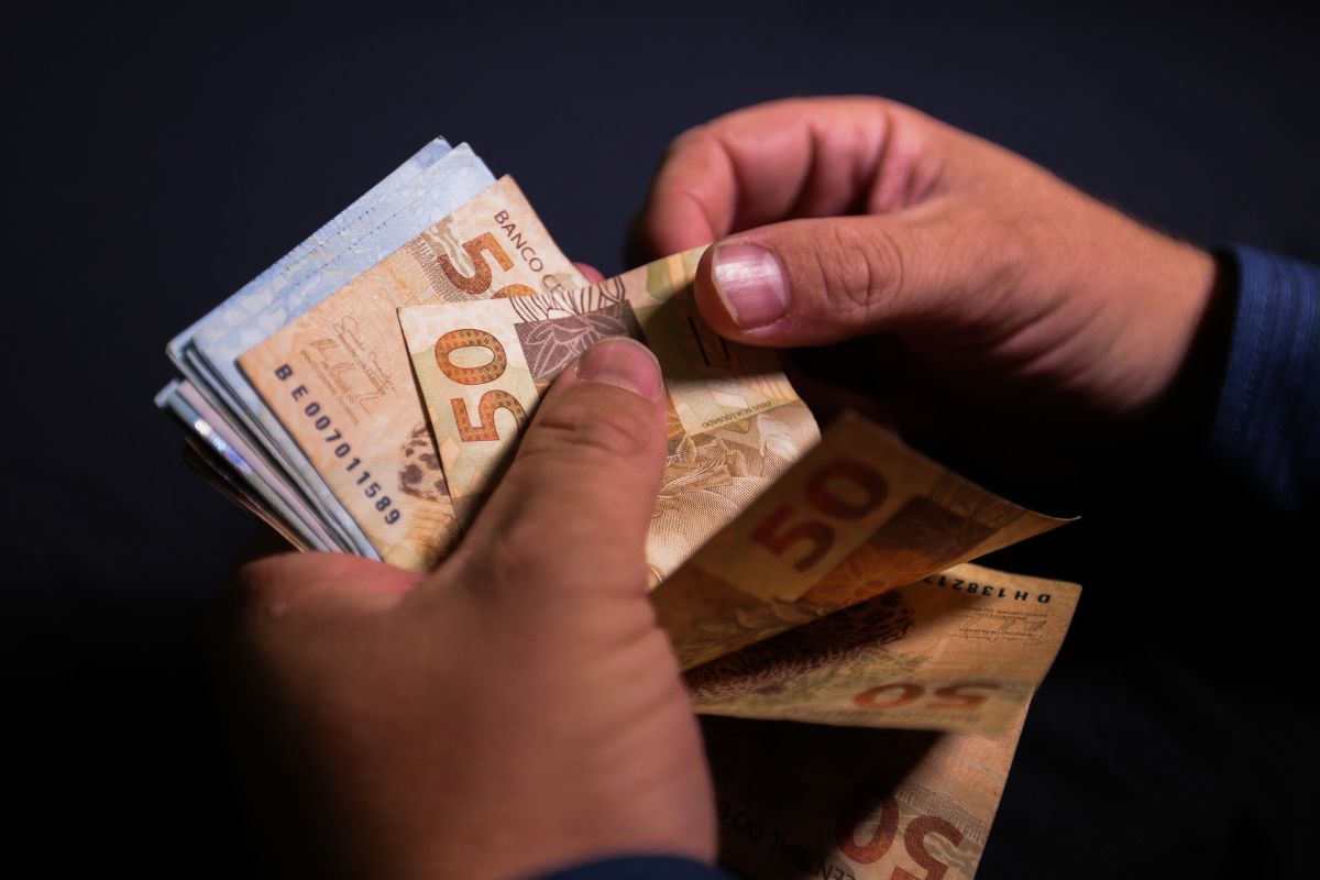 Trabalhadores tiveram ganho real em quase 80% dos acordos salariais, afirma pesquisa
