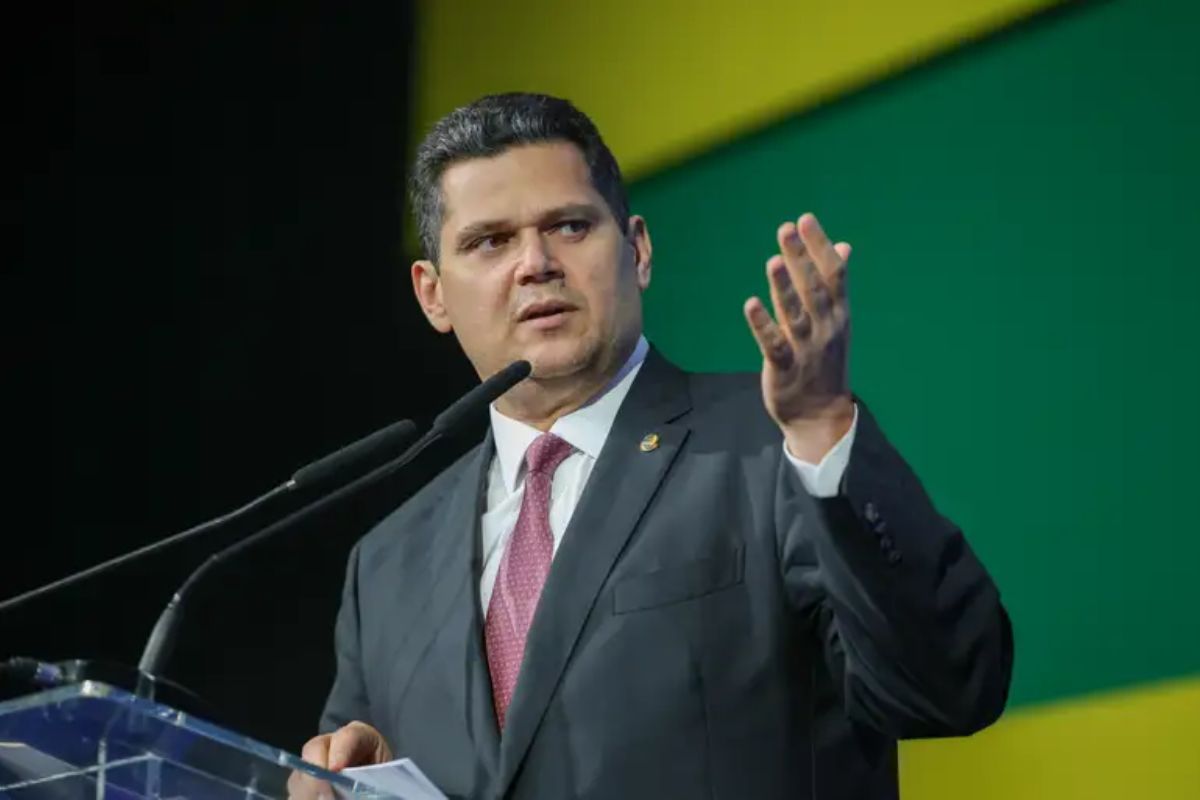 Entenda a crise no Senado após indicação de Messias ao STF