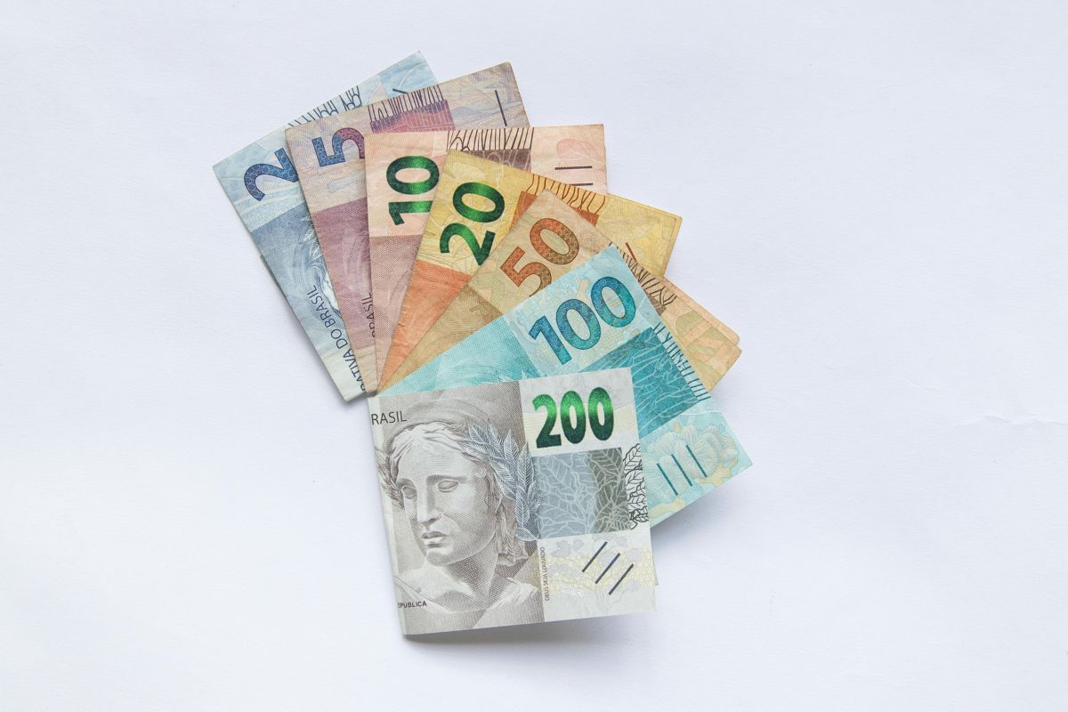 Saiba qual a renda média por região e profissão no Brasil