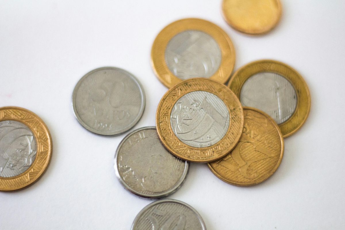 Saiba quem são as figuras que estão representadas nas moedas do real
