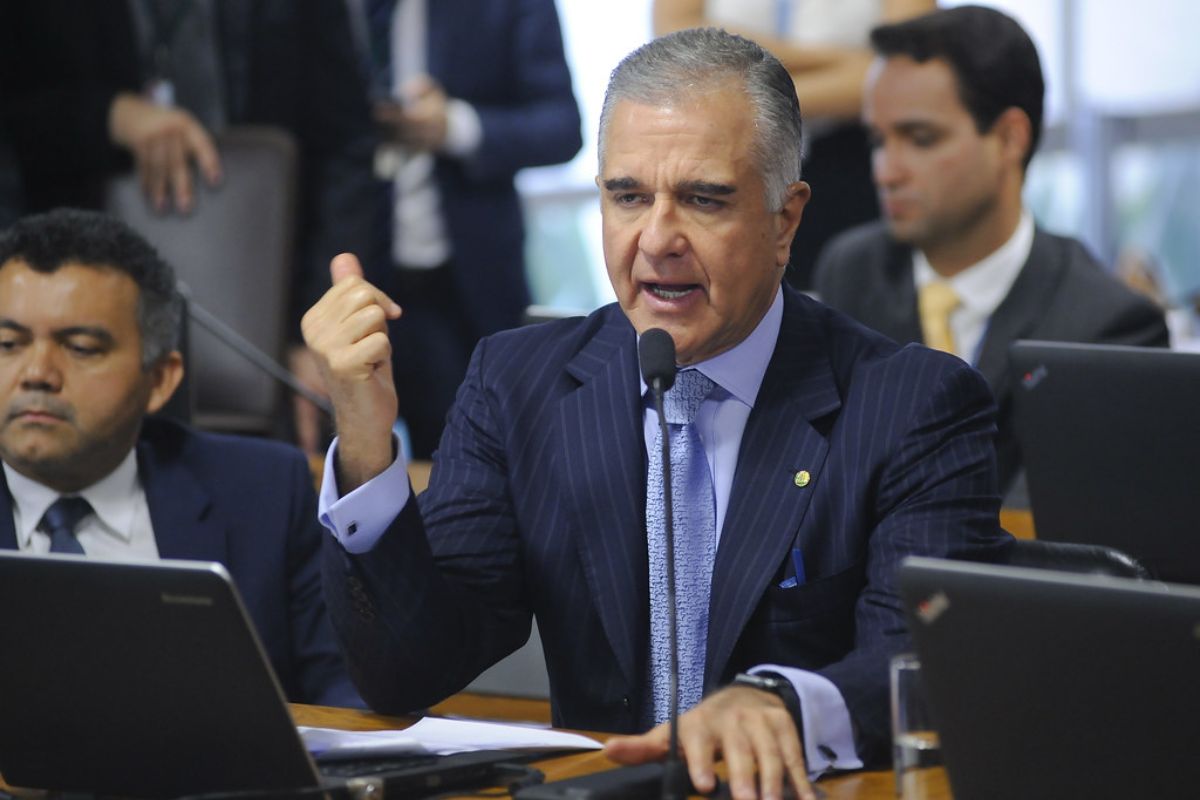 Câmara cria comissão para debater pirataria e crime organizado no Brasil