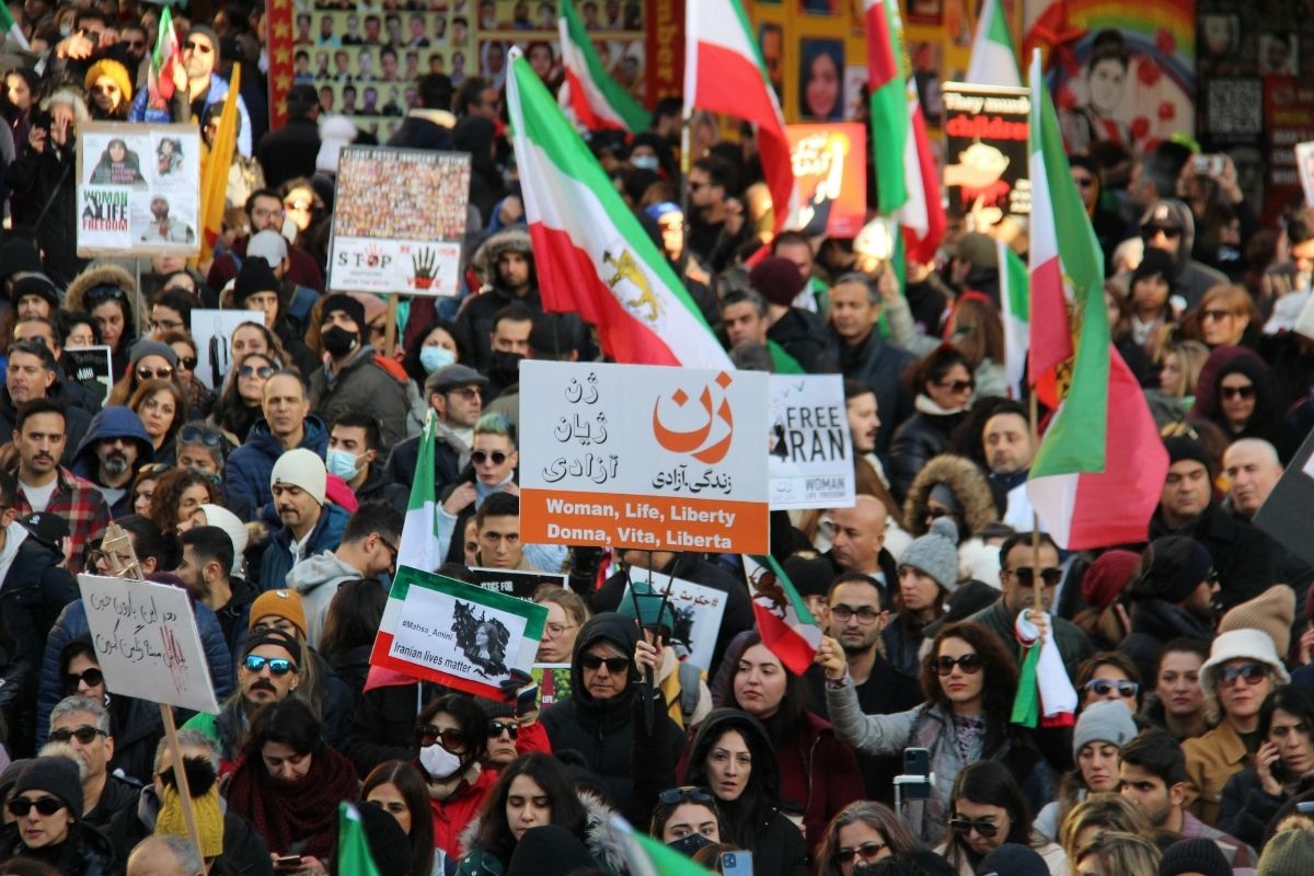 O silêncio comprometedor do Brasil frente ao governo iraniano 