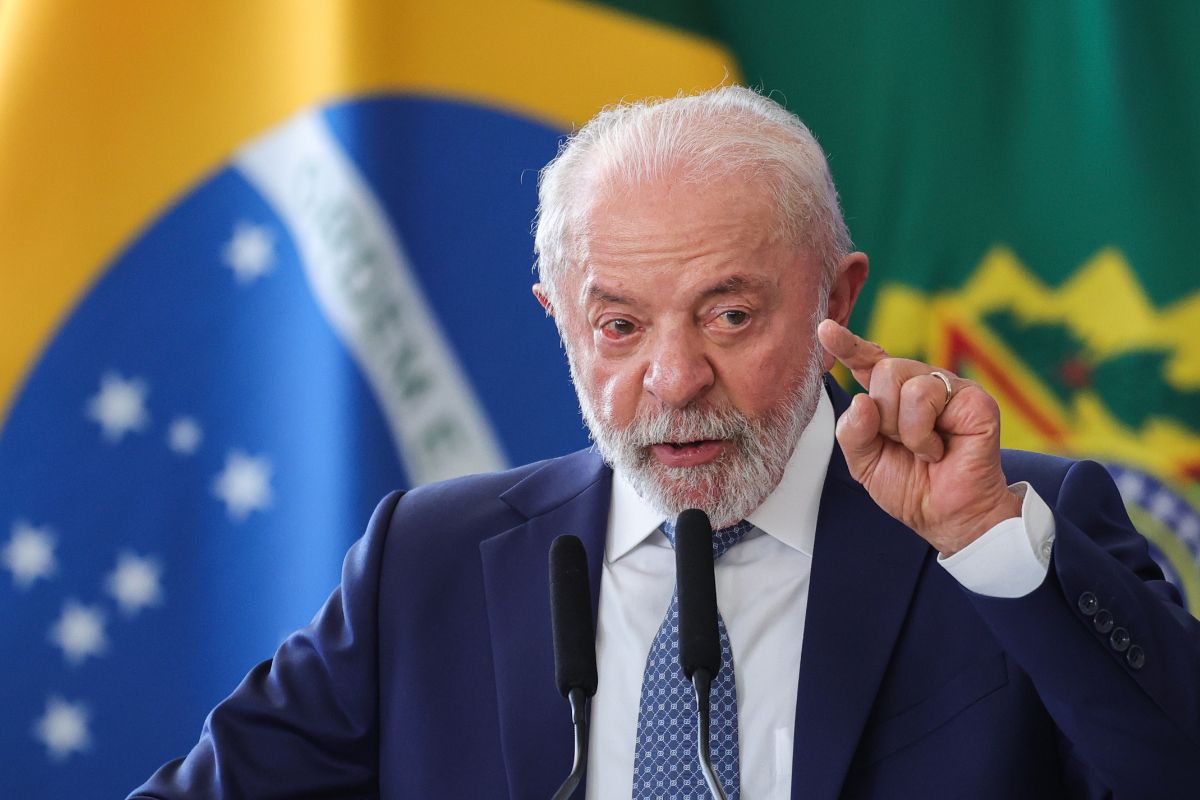 “O caso dele é de polícia, não é meu”, diz Lula sobre relação entre Flávio Bolsonaro e Vorcaro
