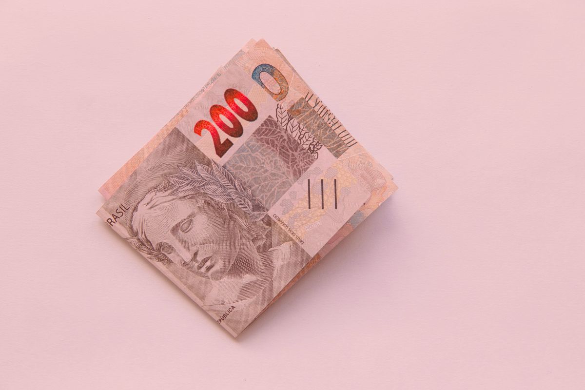 Contas federais fecham novembro no vermelho puxadas pela Previdência