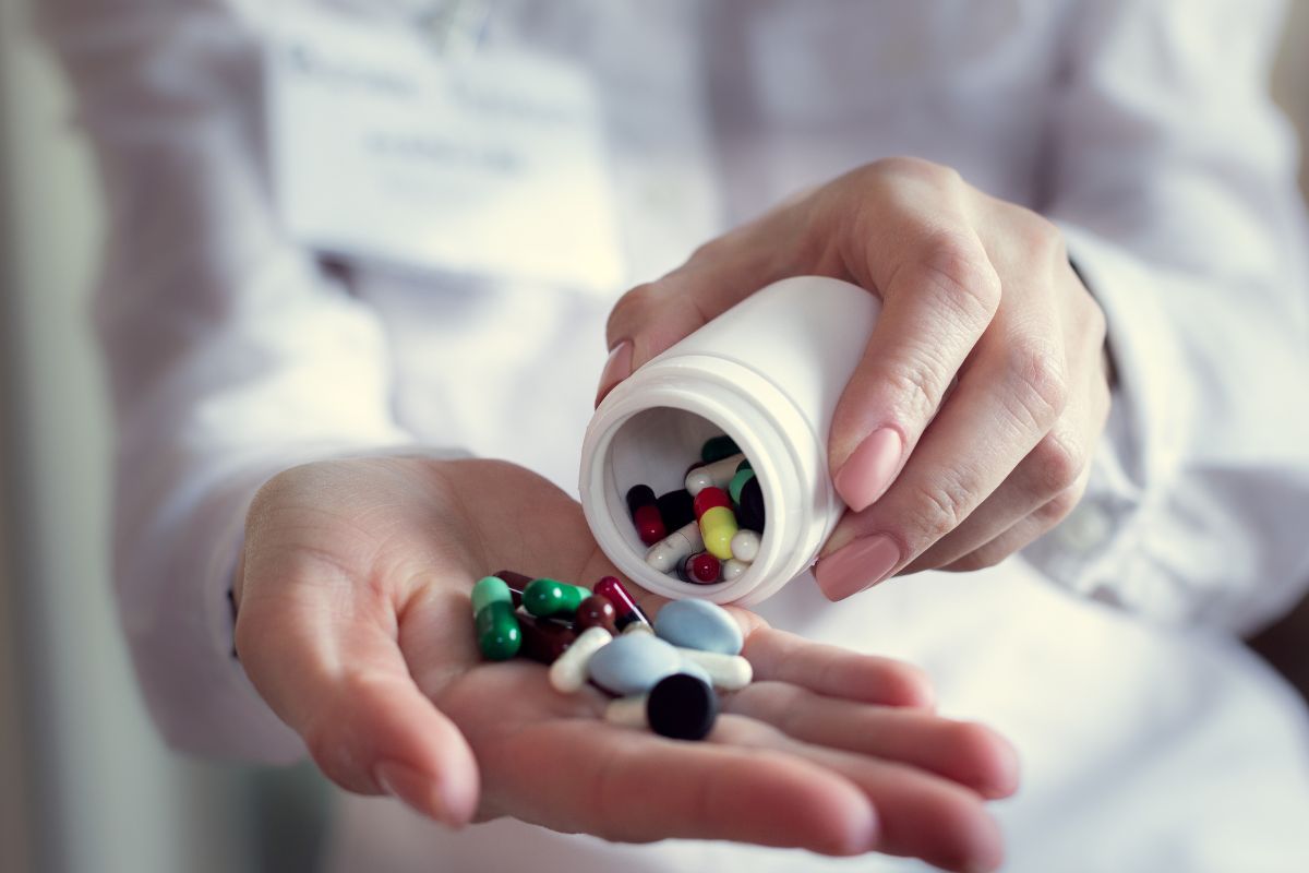 Guerra no Irã já pressiona entrega e pode encarecer medicamentos