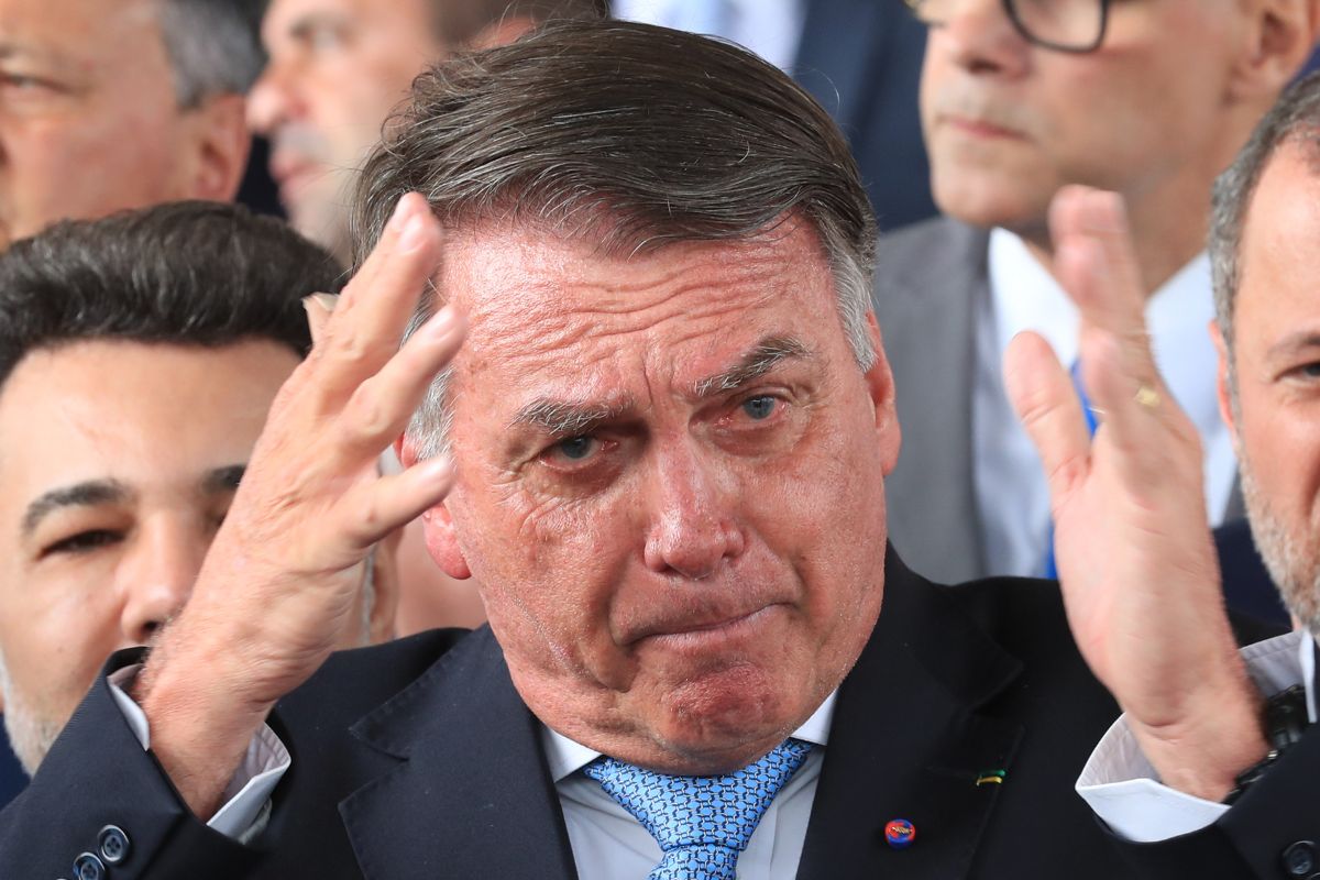 Defesa de Bolsonaro chega ao último dia para apresentar novos recursos no STF