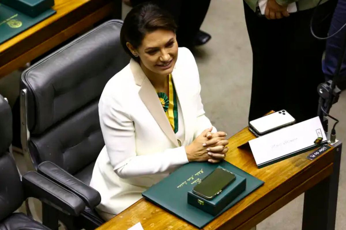 A estratégia de Michelle Bolsonaro