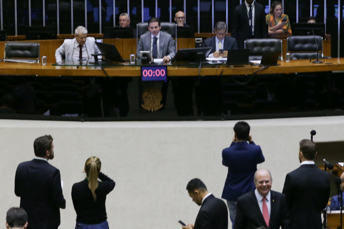 Entenda a crise no Senado após indicação de Messias ao STF