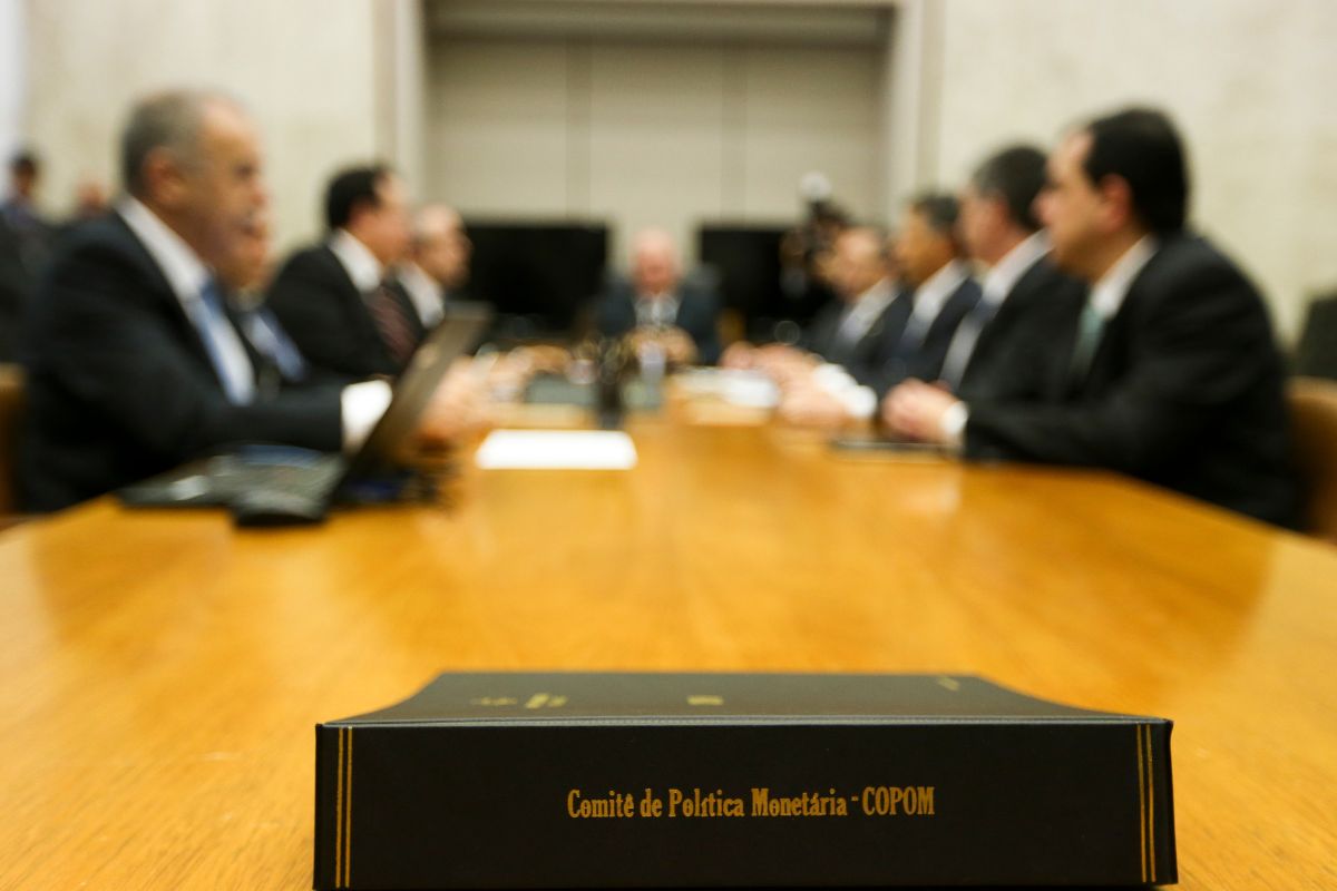 Ata: Copom corta Selic a 14,50% com inflação projetada em 4,6% em 2026