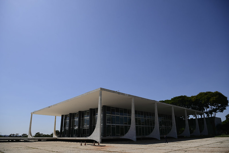 STF tem maioria para rever lei que restringe acesso ao ensino superior no Amazonas