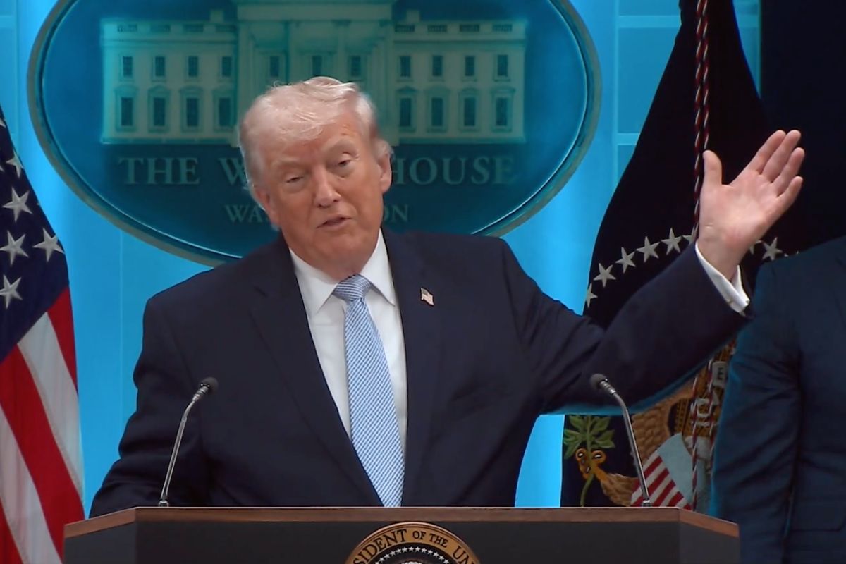 Tribunal dos EUA considera ilegal tarifas de 10% de Trump; o que acontece agora?