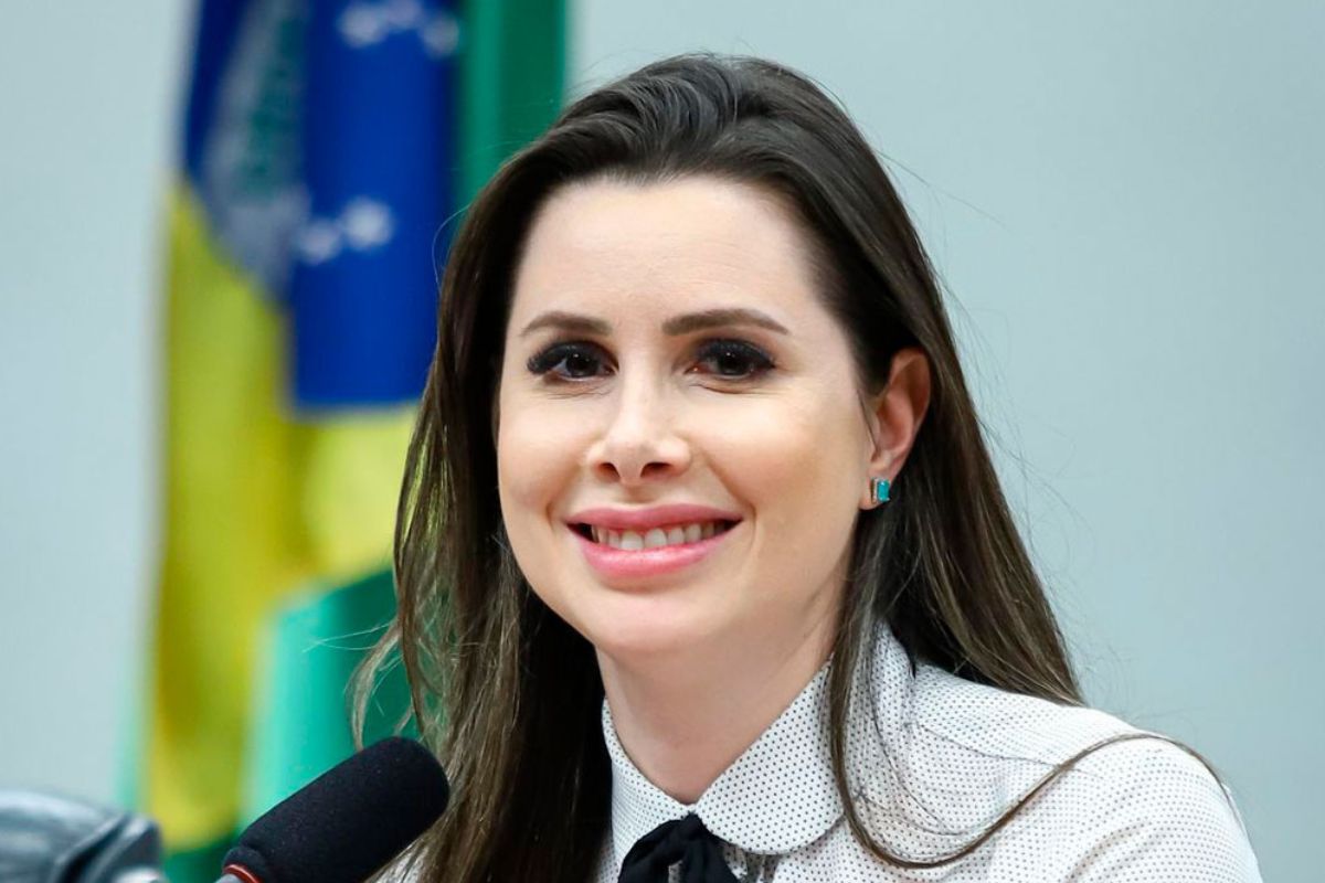 Mudança na suplência de Carol de Toni abre espaço para empresário com forte trânsito no setor produtivo