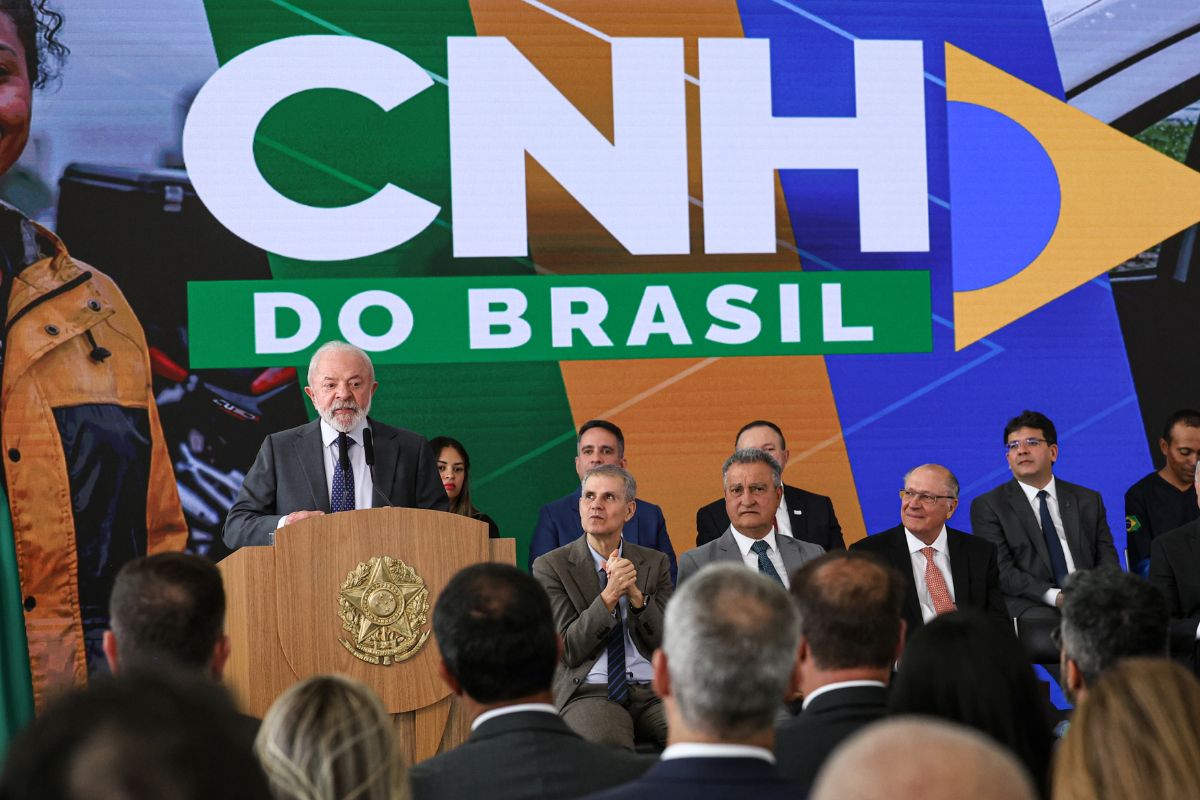 Saiba como solicitar primeira habilitação pelo aplicativo CNH Brasil