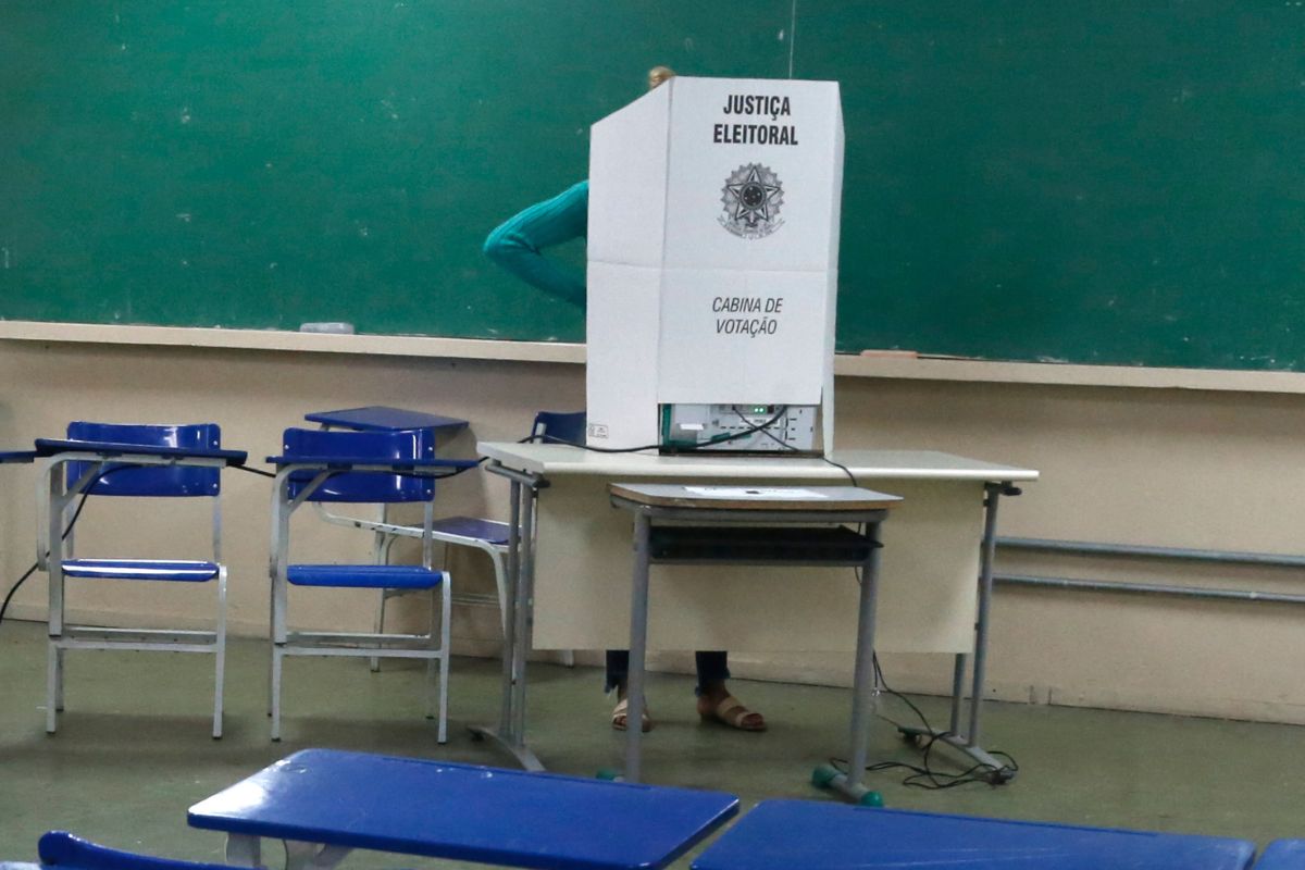 Até quando é possível regularizar o título de eleitor para votar em 2026?